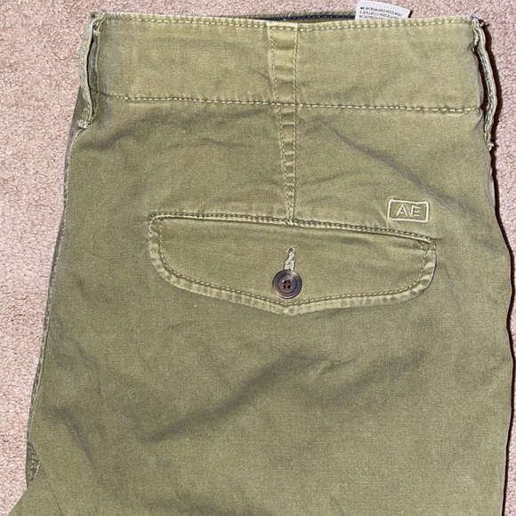 Flat front American Eagle Outfitters Mens shorts. - Picture 4 of 4